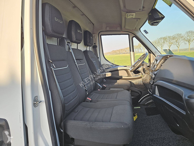 Furgoneta Iveco 35S16 L4H2 Navi Camera AC!