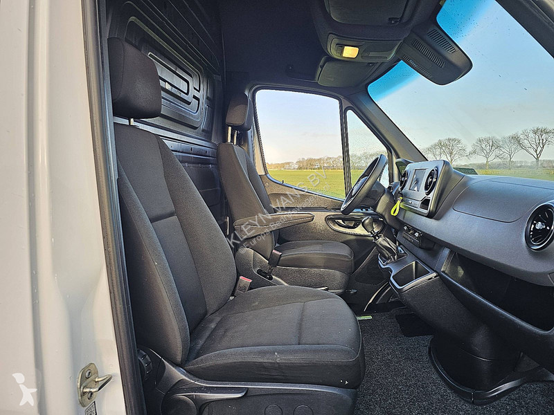 Furgoneta Mercedes 214 ac carplay EURO6