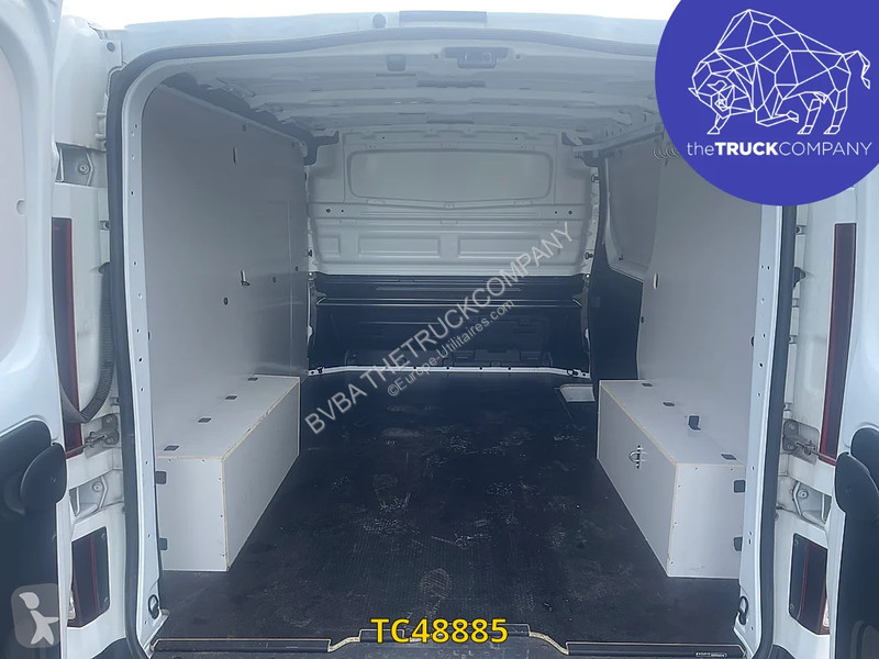 عربة نفعية Renault 3 150.30 EDC6 L1H1