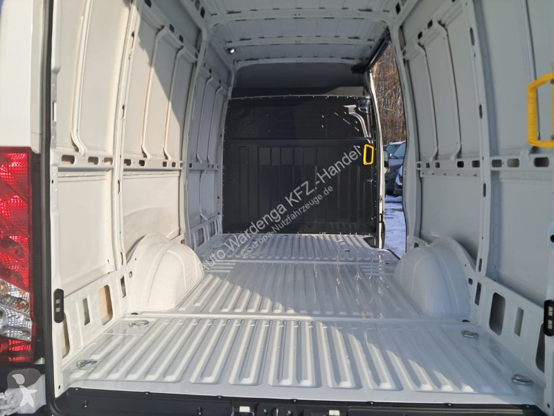 Furgoneta Iveco