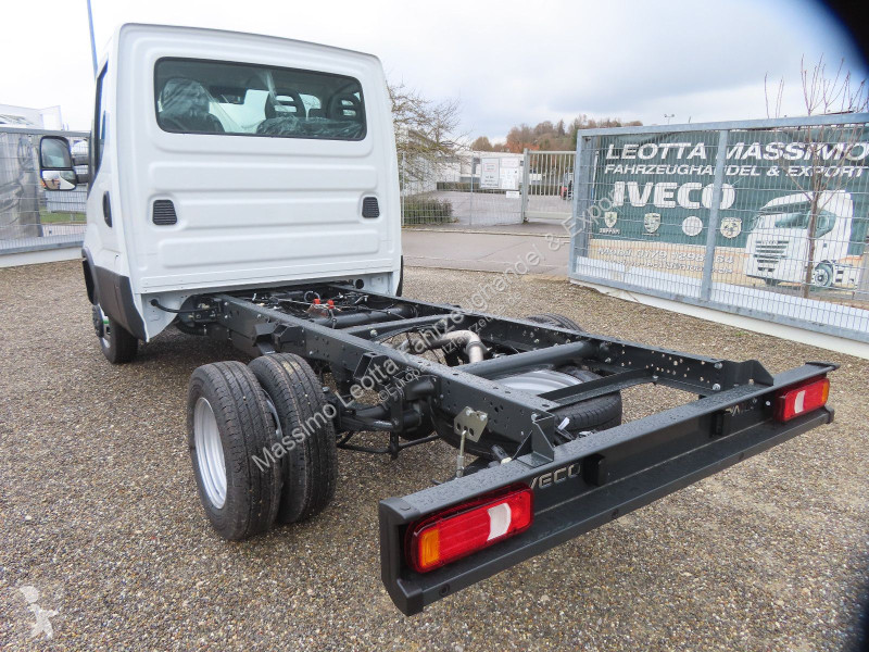 Véhicule utilitaire Iveco 35C16 3,0 Rd.3000...