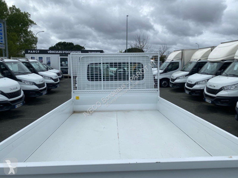 عربة نفعية Iveco 35C16H empattement 3450 3.0 Tor