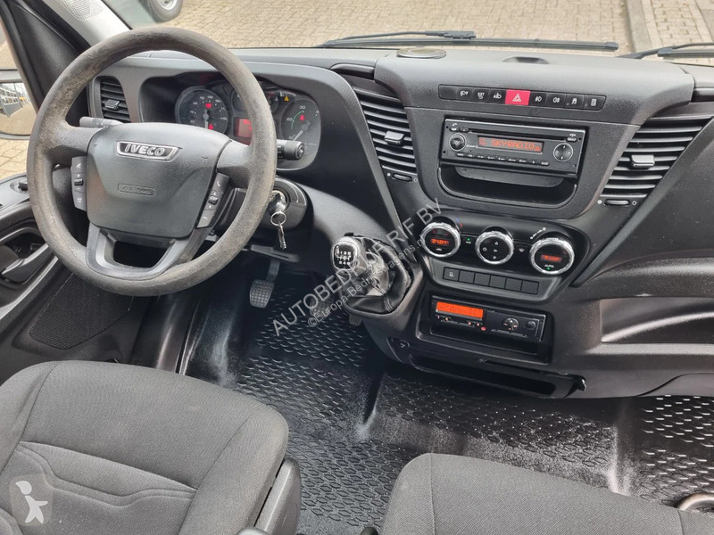 Samochód dostawczy Iveco 40C17 B/E 10T...