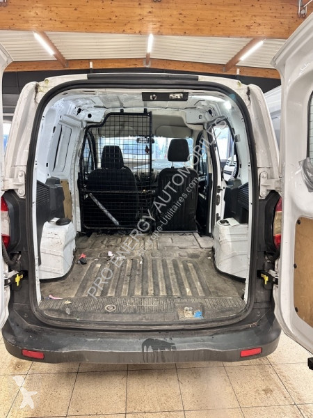 Ford TRANSIT COURIER 1.5TD 75CH AMBIENTE...