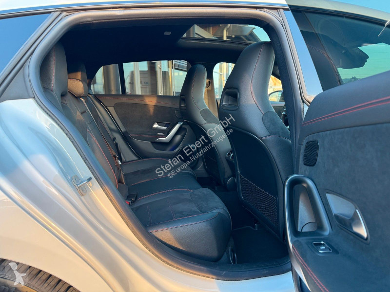 Mercedes CLA...