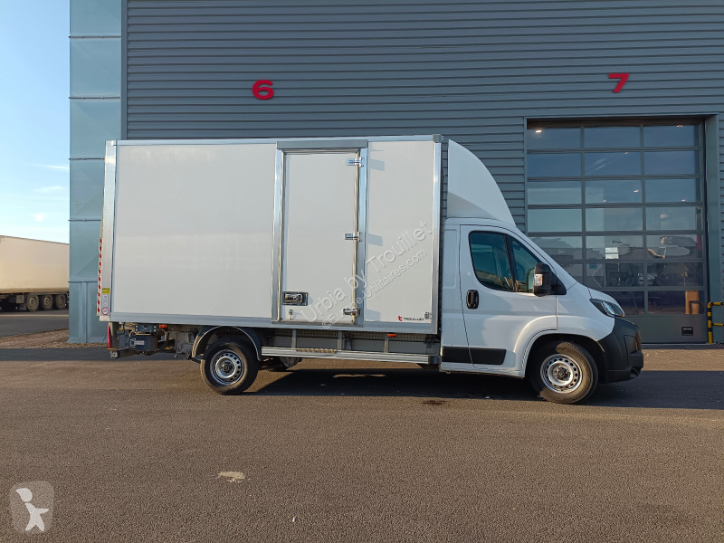 Furgoneta Peugeot 20M3 140 CV FOURGON HAYON 3.5 T