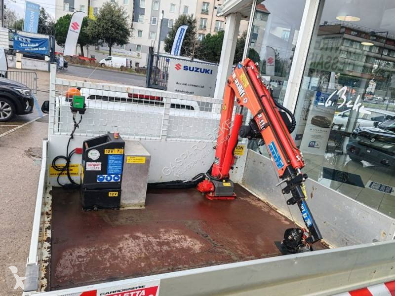 Samochód dostawczy Isuzu