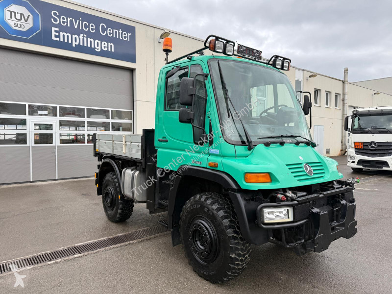 عربة نفعية Unimog   U400...