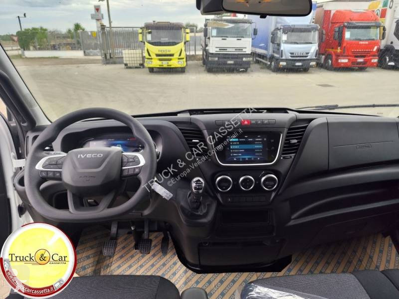 عربة نفعية Iveco