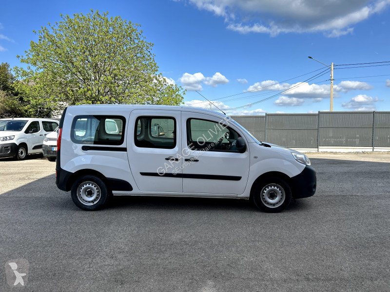 Véhicule utilitaire Renault Maxi Grand Volume...
