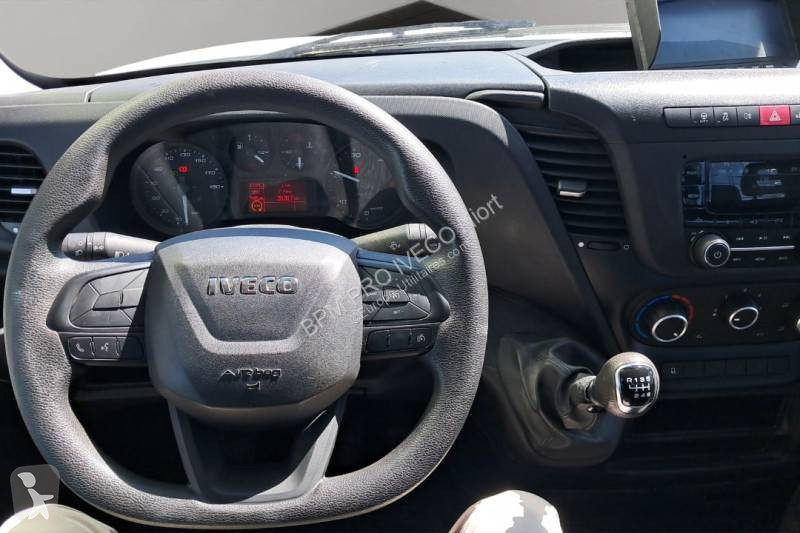عربة نفعية Iveco