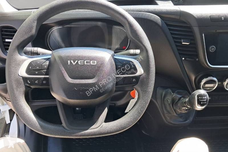 عربة نفعية Iveco