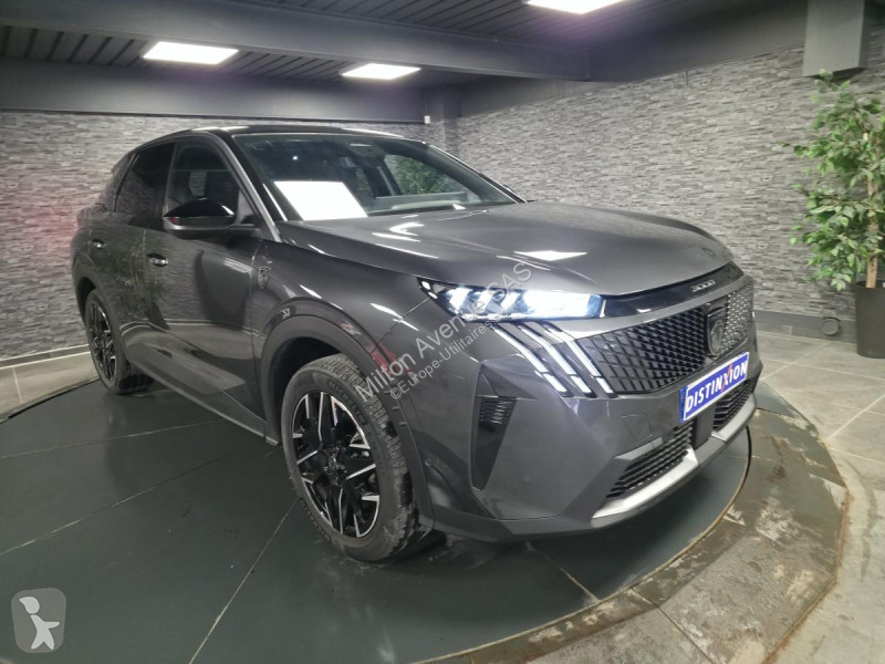 عربة نفعية Peugeot 3008 1.2i Hybrid -136 - BV...