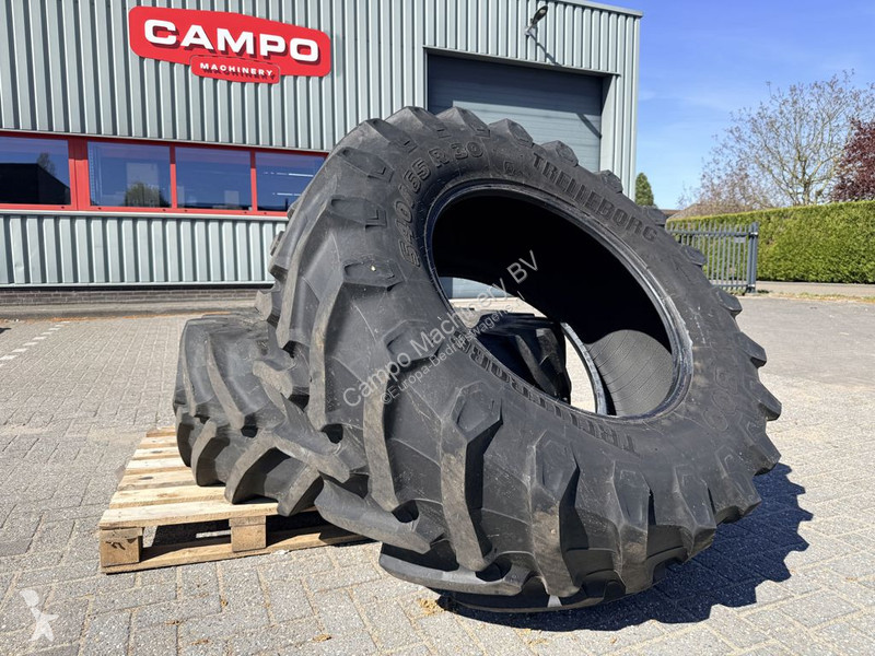 Furgoneta Trelleborg 540/65R30 TM800 Banden