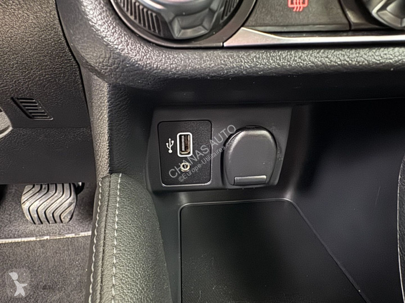 Veículo utilitário Nissan 1.0 IG-T 92 Acenta CVT