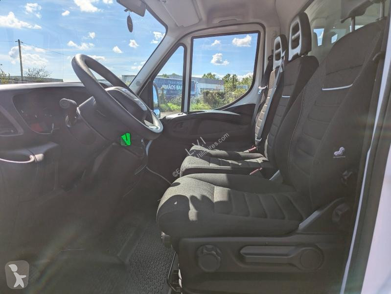 Véhicule utilitaire Iveco CCb 35C16H...
