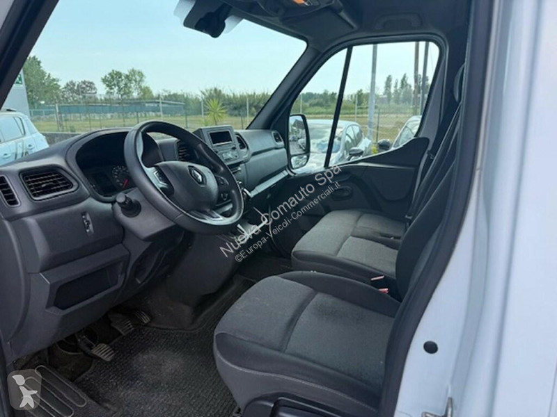 عربة نفعية Renault III 2019