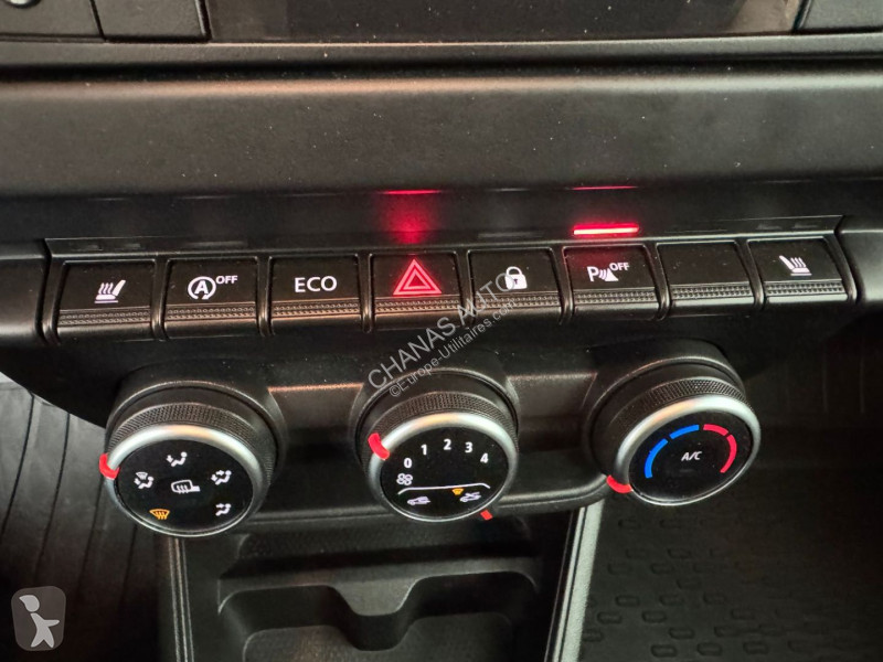 عربة نفعية Renault 1.5 BLUE DCI 75