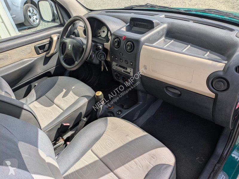 Peugeot PARTNER TOTEM 1.6I 110CH BVM5 Transporter