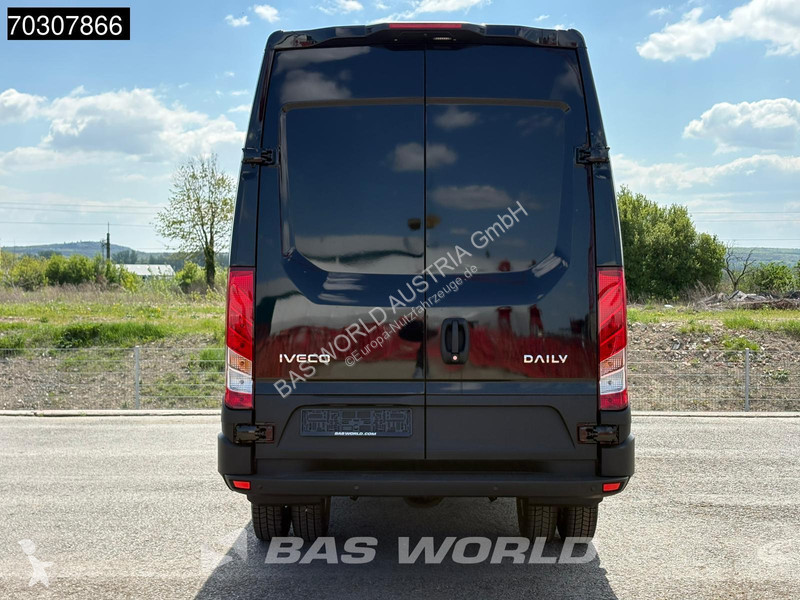 Véhicule utilitaire Iveco 35C21...
