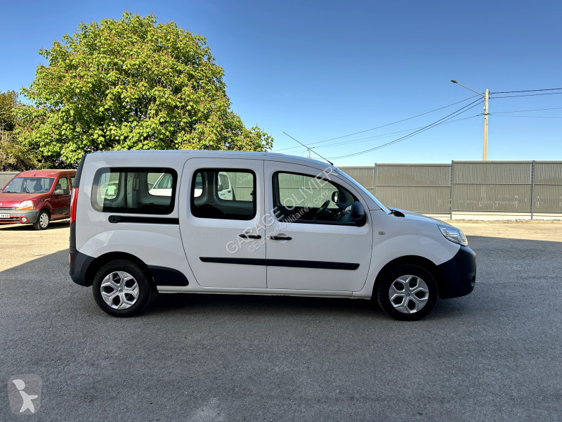 Véhicule utilitaire Renault Maxi Grand Volume...