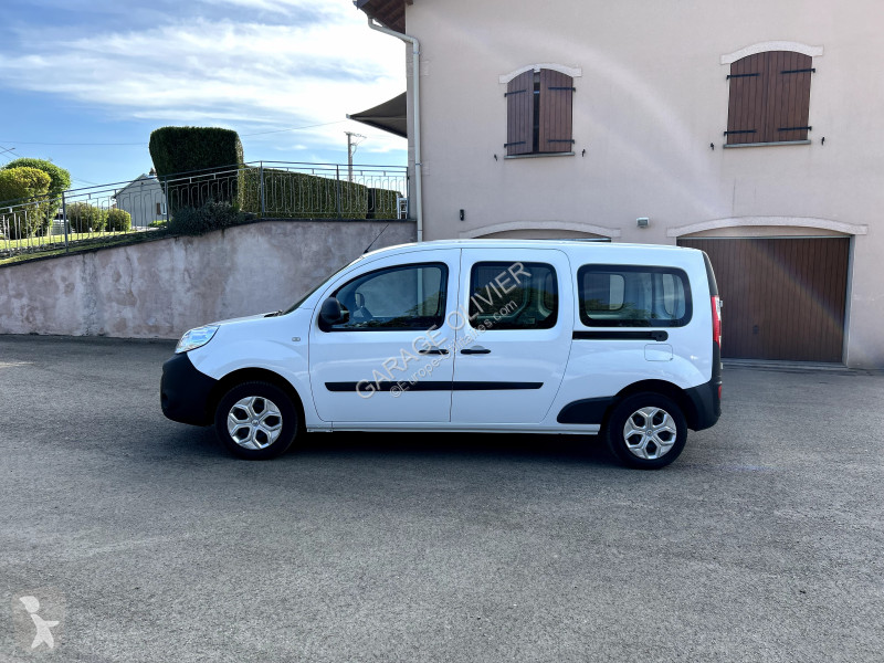 Лекотоварен автомобил Renault Maxi Grand Volume...