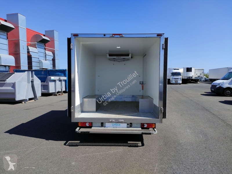 Véhicule utilitaire Renault FRIGO 12M3 CAISSE...