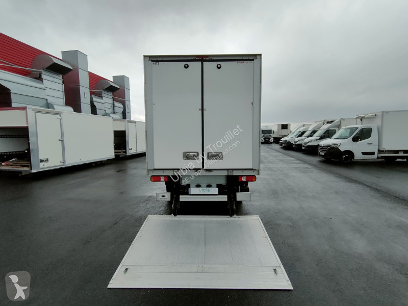 Véhicule utilitaire Iveco FRIGO 12M3 160 CV...