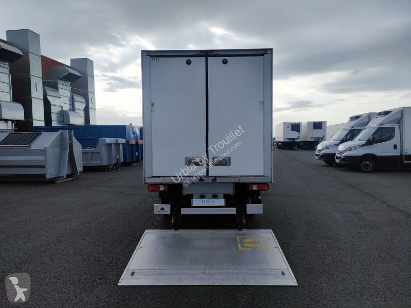 Véhicule utilitaire Iveco FRIGO 12M3 160 CV...