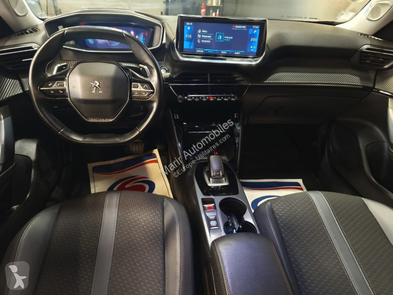 عربة نفعية Peugeot