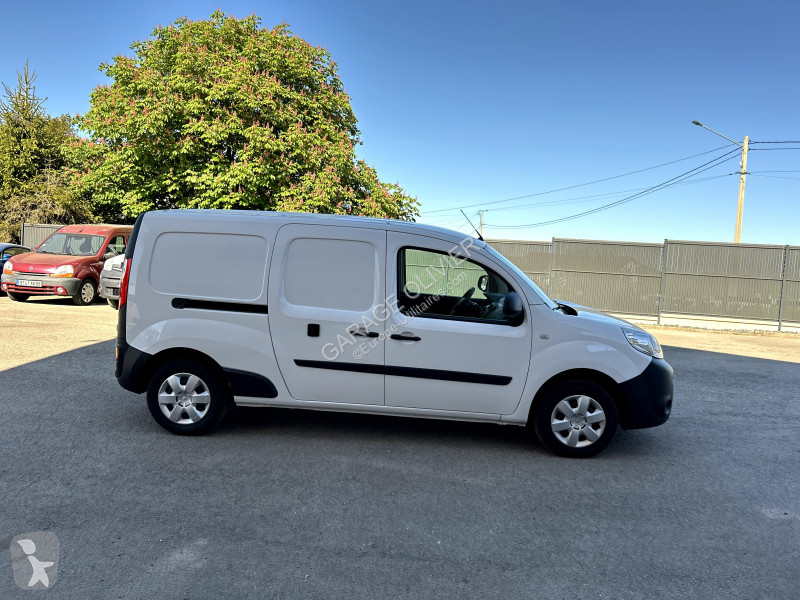 Véhicule utilitaire Renault Maxi Grand Volume...
