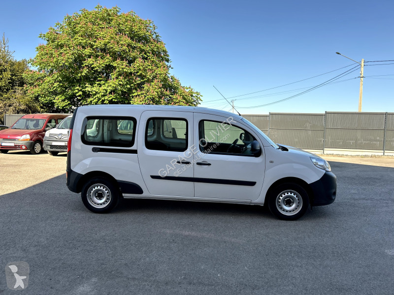 Véhicule utilitaire Renault Maxi Grand Volume...