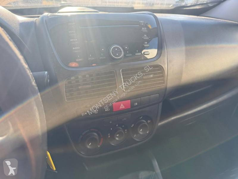 عربة نفعية Opel
