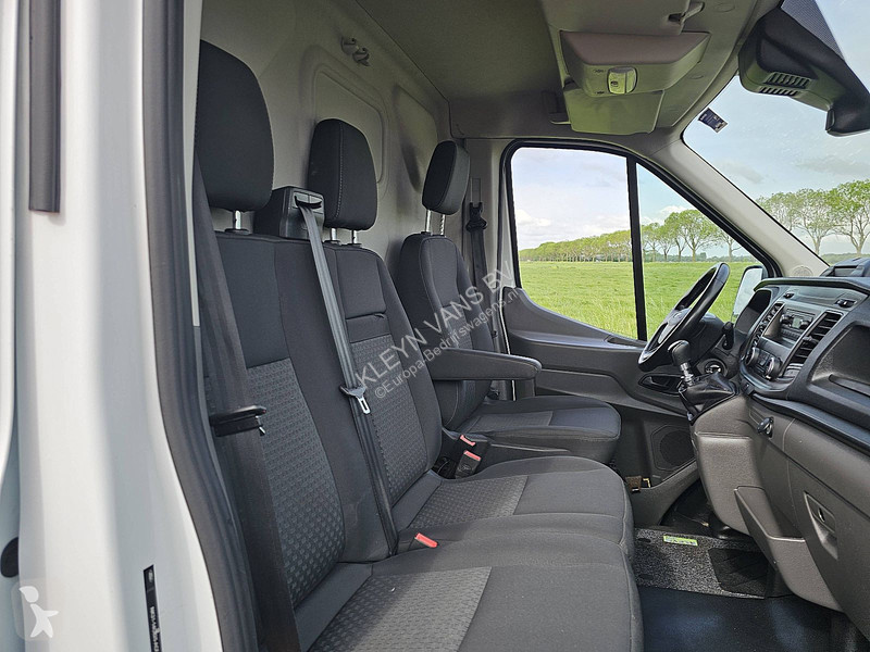 Véhicule utilitaire Ford 2.0 L2H2 Euro6 Trekhaak!