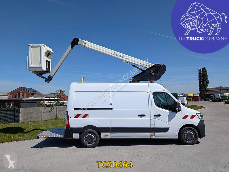 Samochód dostawczy Renault 145.35 nacelle klubb