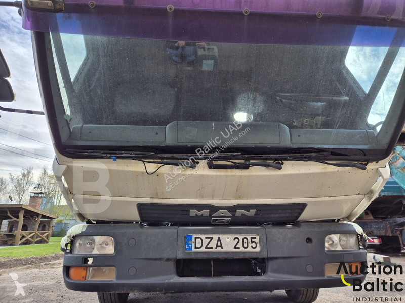 Vrachtwagen MAN 160 C