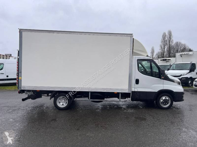 عربة نفعية Iveco