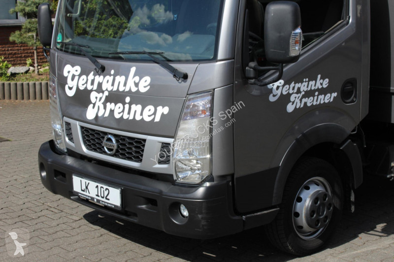 شاحنة Nissan Getränkekoffer Schwenkwände AHK Klima