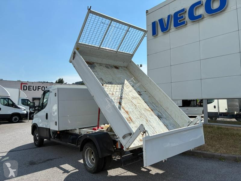 Véhicule utilitaire Iveco CCb 35C16H3.0 L -...