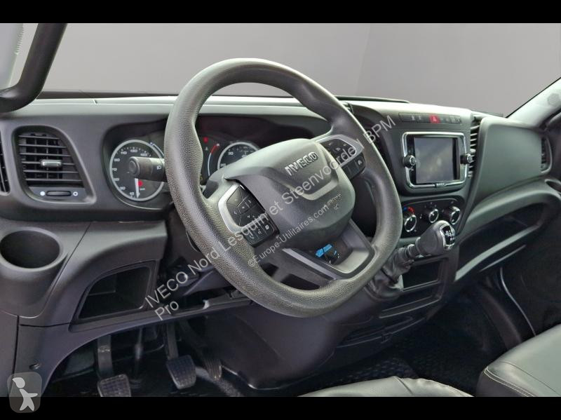 Véhicule utilitaire Iveco CCb 35C16 D Empt 4100...