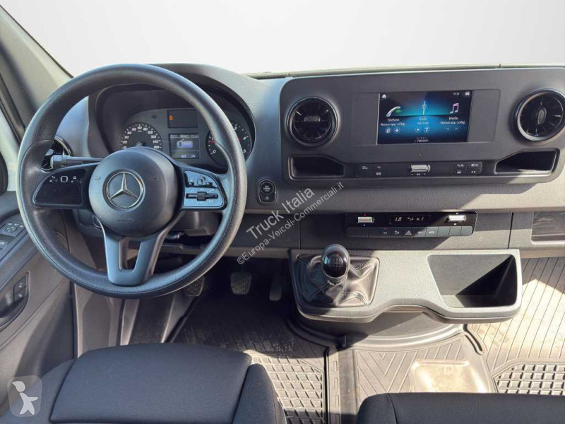 عربة نفعية Mercedes III 317 RWD - sprinter 317...