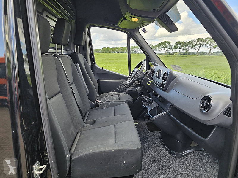Véhicule utilitaire Mercedes 314 L2H2 Mbux...
