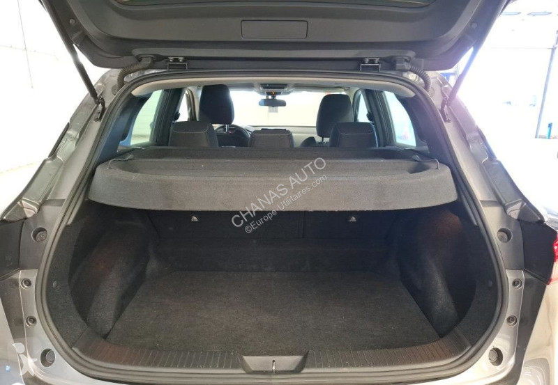 عربة نفعية Nissan 1.3 Mild Hybrid 140 Business...