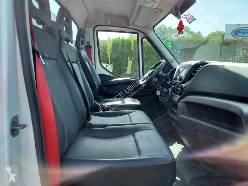 Véhicule utilitaire Iveco DAILY BENNE ACIER JPM...