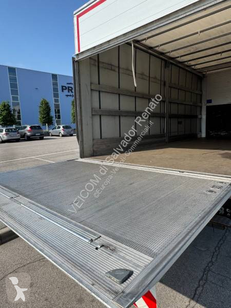 Furgoneta Iveco