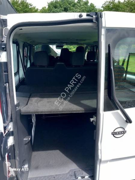 Véhicule utilitaire Nissan
