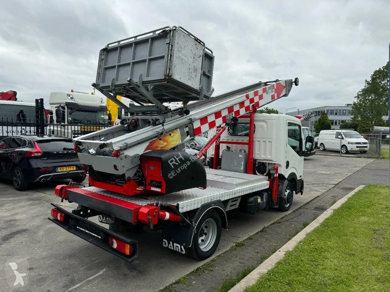 عربة نفعية Nissan 3X UNIT  35.13 EURO 6 + LIFT...