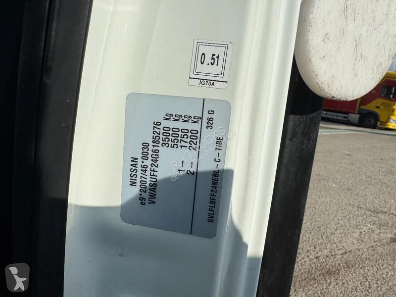 Samochód dostawczy Nissan 35.12 PALFINGER...