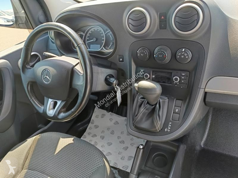 Samochód dostawczy Mercedes 112