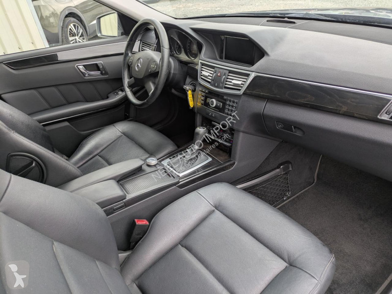 Véhicule utilitaire Mercedes CLASSE E 220 CDI...